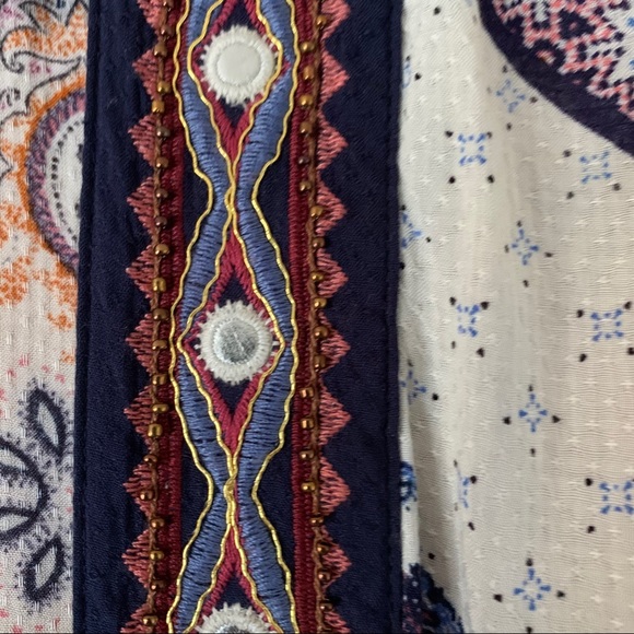 Eyeshadow Embroidered Kimono - S/M - Picture 5 of 8